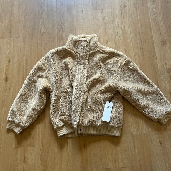 Alo Varsity Sherpa